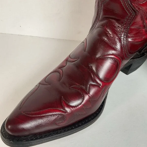 Vintage Texas Cranberry Floral Cowgirl Boots | USA Made | Patent | Women’s 7 M - Picture 10 of 16
